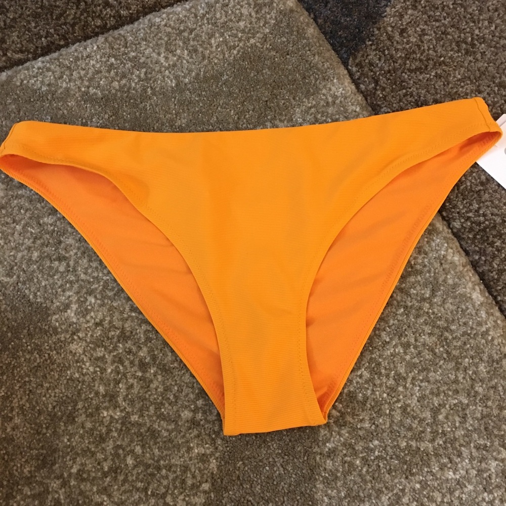 Athleta Cloudbreak Rib low rise bikini bottom.